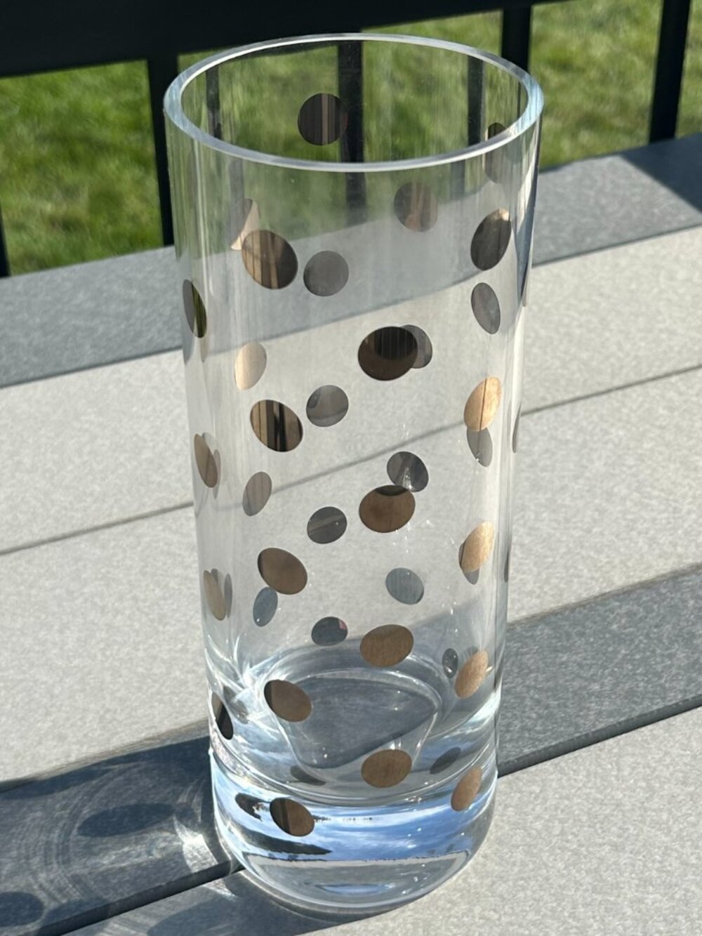 KATE SPADE NEW YORK Pearl Place Crystal Platinum polkadot Cylinder Vase Like new - Picture 4 of 8